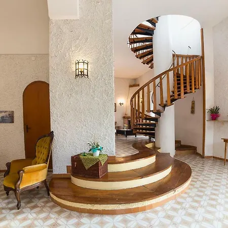 Bouganville Bed & Breakfast